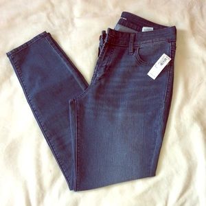 NWT Old navy size 6 petite super skinny jeans